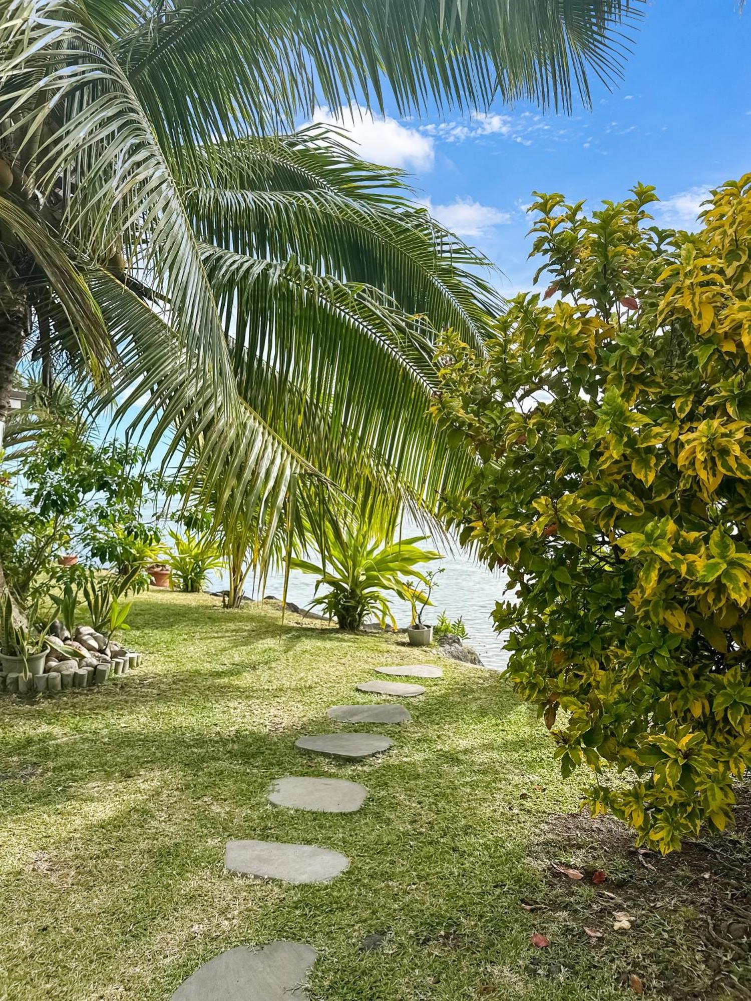 O'Coco Bungalow- Breathtaking Waterfront Views, Endless Memories Paea Exteriér fotografie